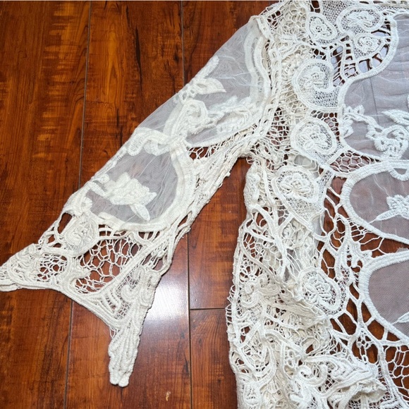 Open front lace Cardigan Indigo Thread Co, Size S/M - Picture 9 of 9